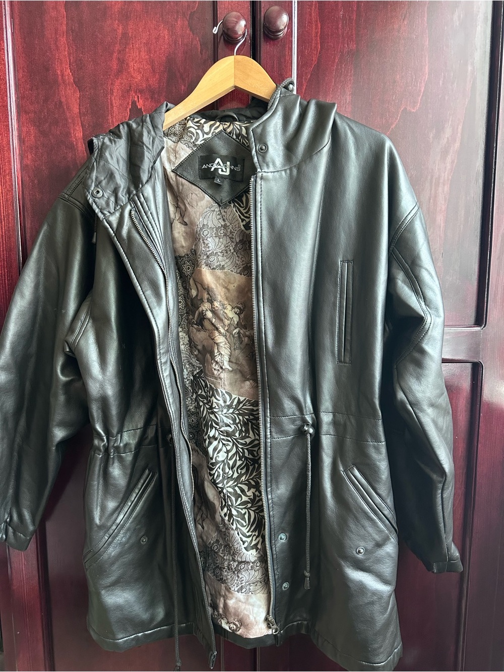 Vintage Women's Hooded Faux-Leather Jacket in Black